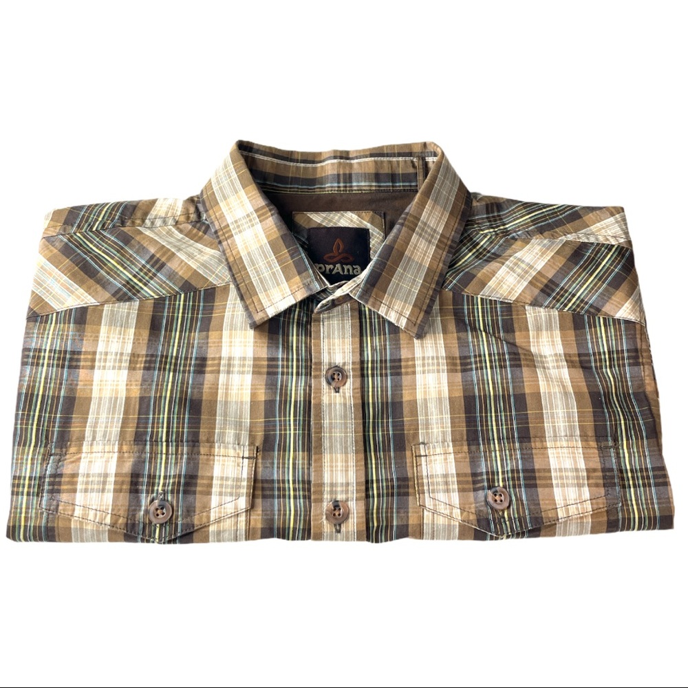 prAna Short Sleeve Button Down Shirt in Large